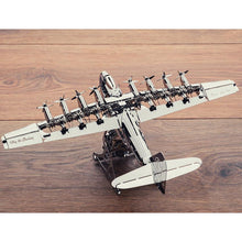 Load image into Gallery viewer, Spruce Goose with Tool Set